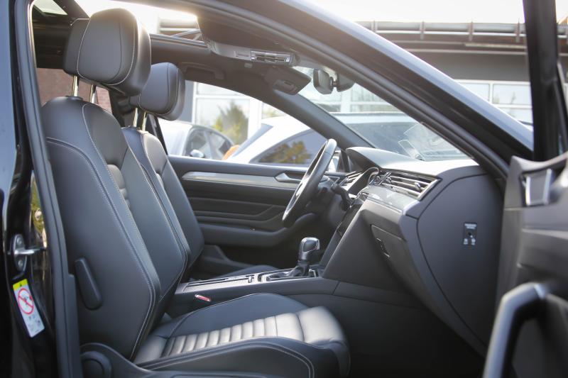 Volkswagen - Passat - pic10