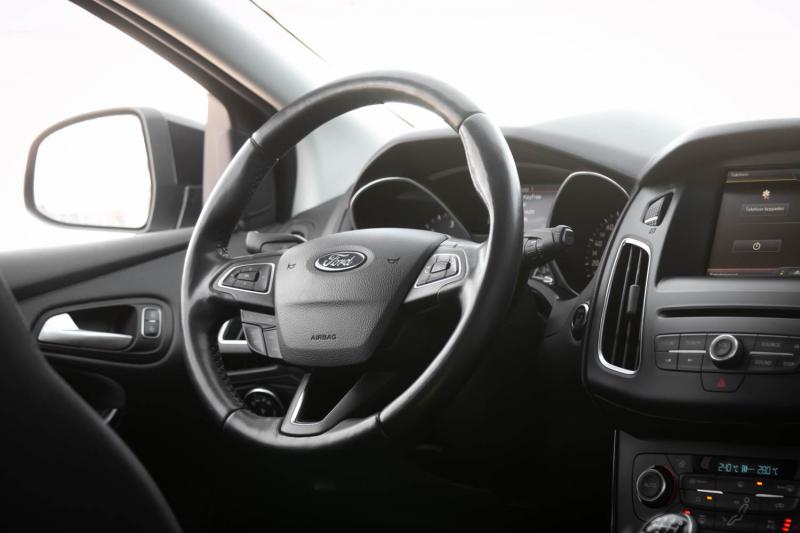 Ford - Focus - pic25