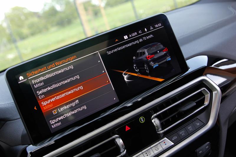 BMW - IX3 - pic43