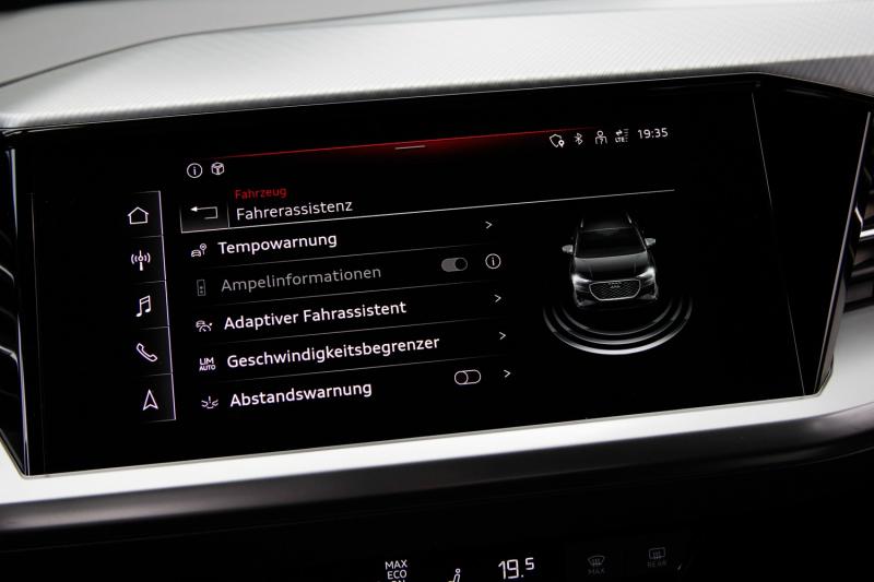 Audi - Q4 - pic38