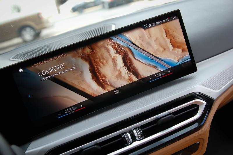 BMW - 320 - pic16