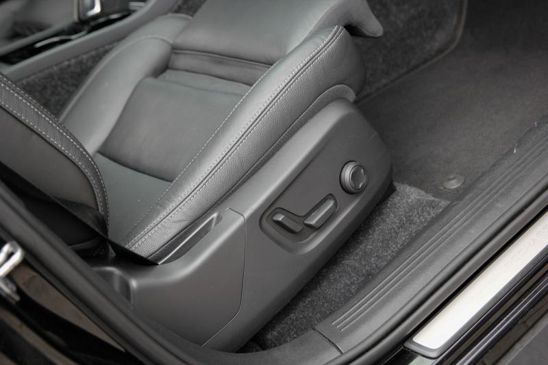 Volvo - XC40 - pic12