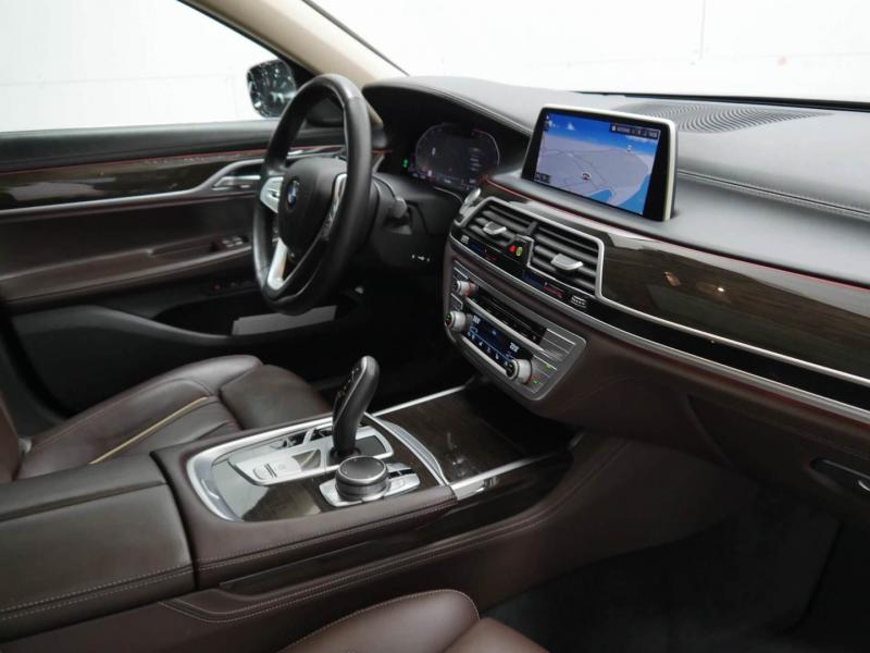 BMW - 730 - pic5