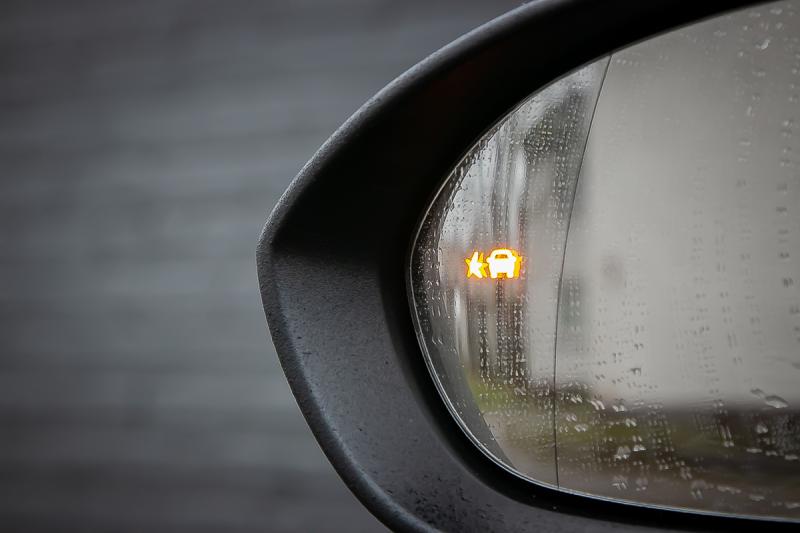 Opel - Insignia - pic31