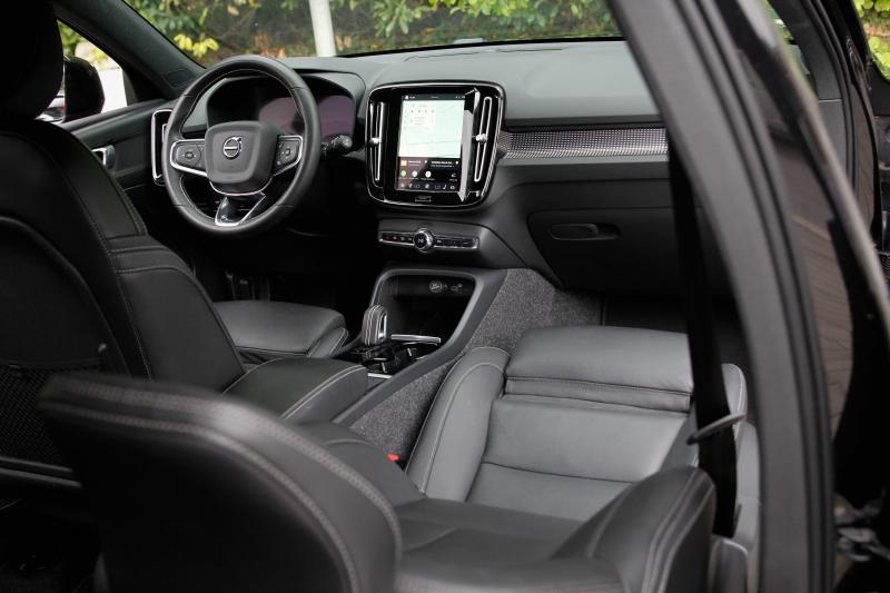 Volvo - XC40 - pic9