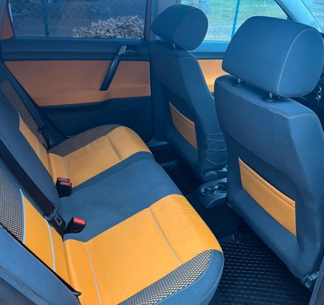 Volkswagen - Cross Polo - pic3