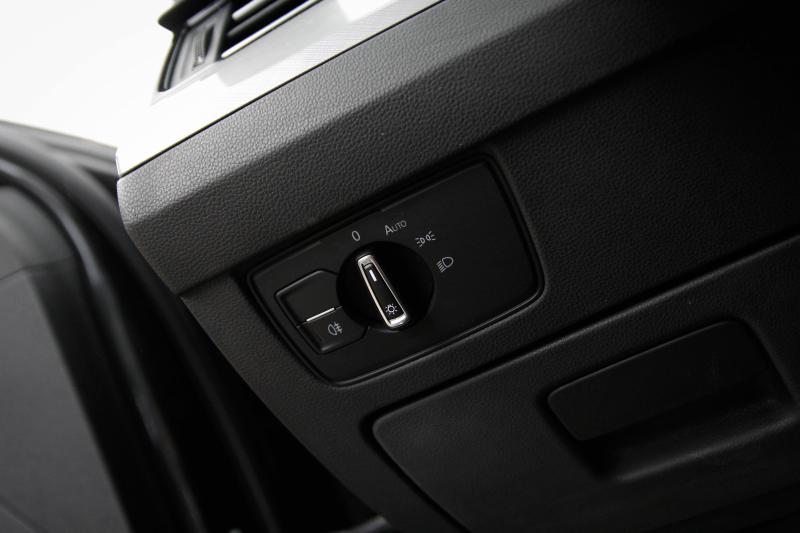 Volkswagen - Passat - pic43