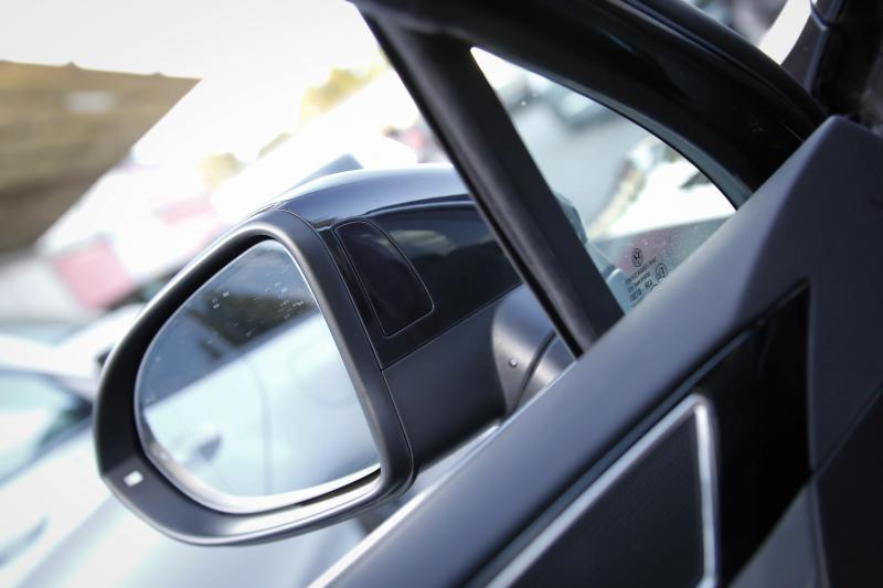 Volkswagen - Passat - pic23