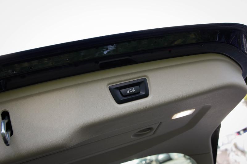 BMW - 320 - pic32