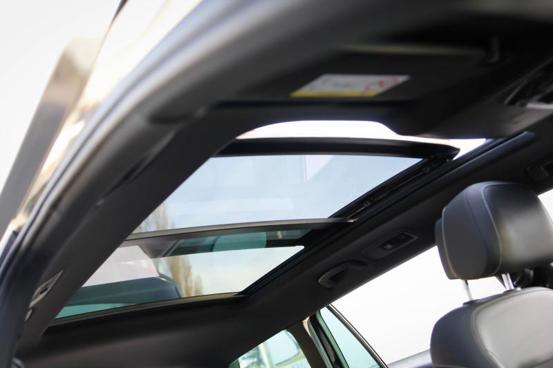 Volkswagen - Passat - pic25