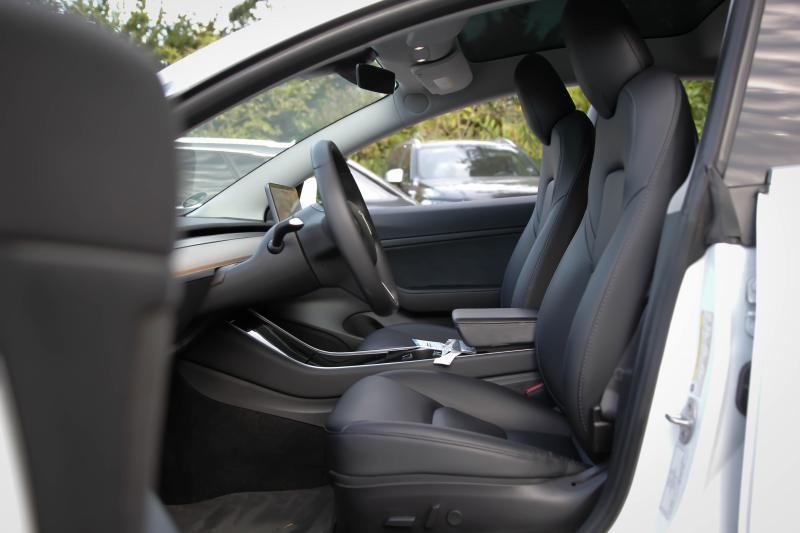Tesla - Model3 - pic10