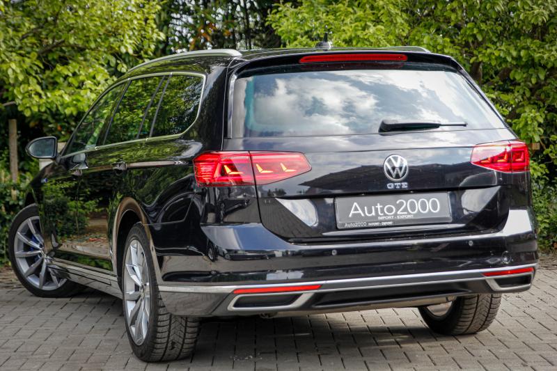Volkswagen - Passat - pic9