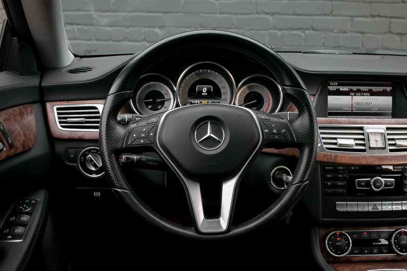 Mercedes - CLS350 - pic14