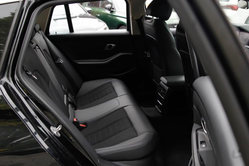 BMW - 320 - pic15