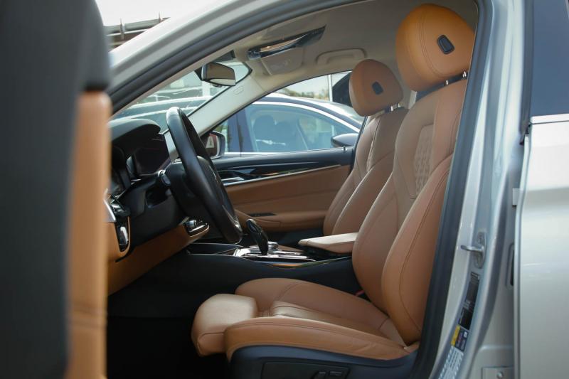 BMW - 530 - pic12