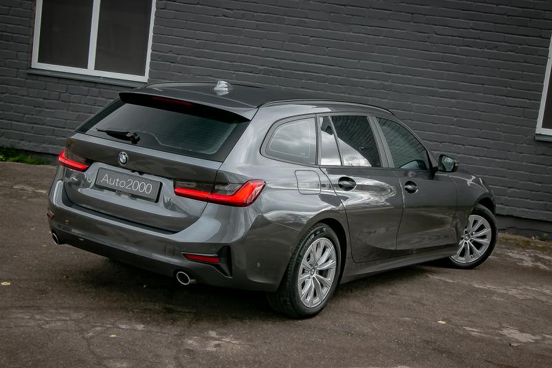 BMW - 320 - pic6