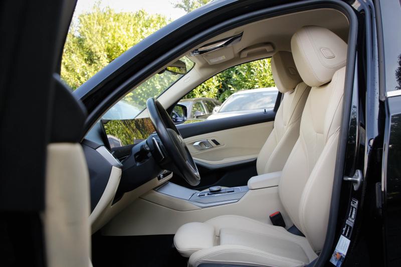BMW - 320 - pic37