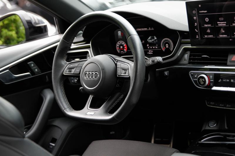 Audi - A4 - pic17