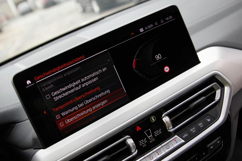 BMW - IX3 - pic24