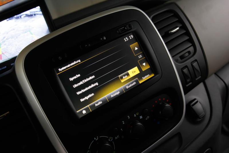 Renault - Trafic - pic18