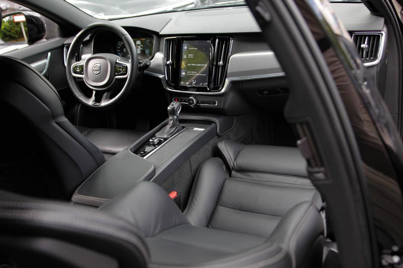 Volvo - V90 Cross Country - pic13