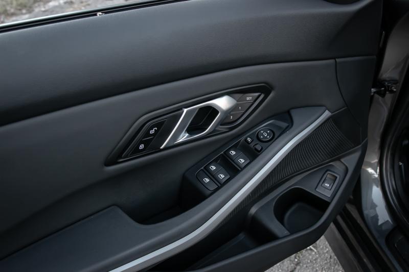 BMW - 320 - pic33