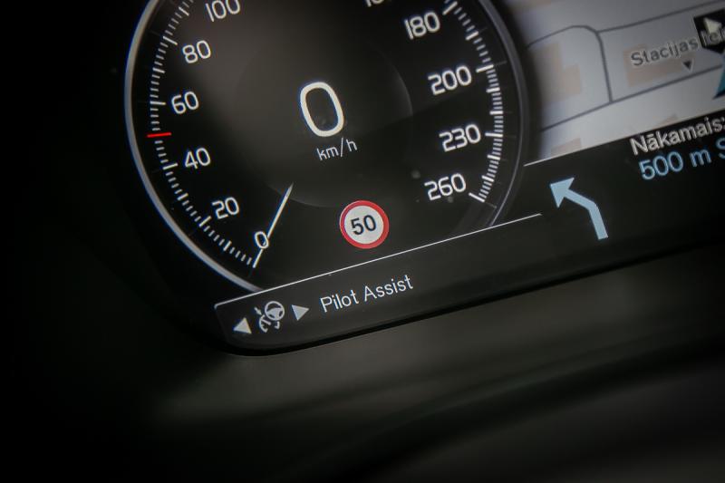 Volvo - V60 - pic35