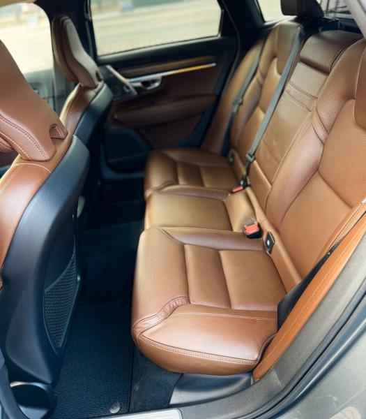 Volvo - V90 Cross Country 4x4 Pneimo D5 - pic3