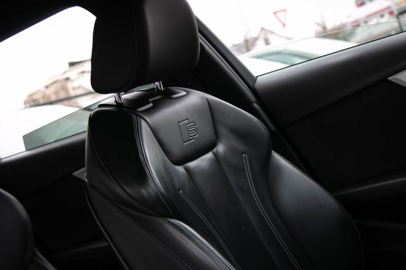 Audi - a4 - pic11