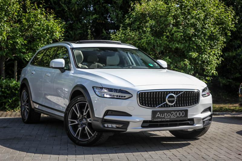Volvo - V90 Cross Country - pic3