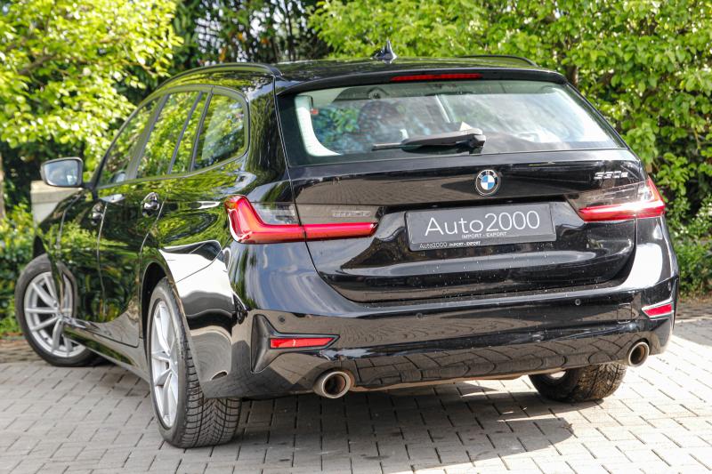 BMW - 330e - pic9