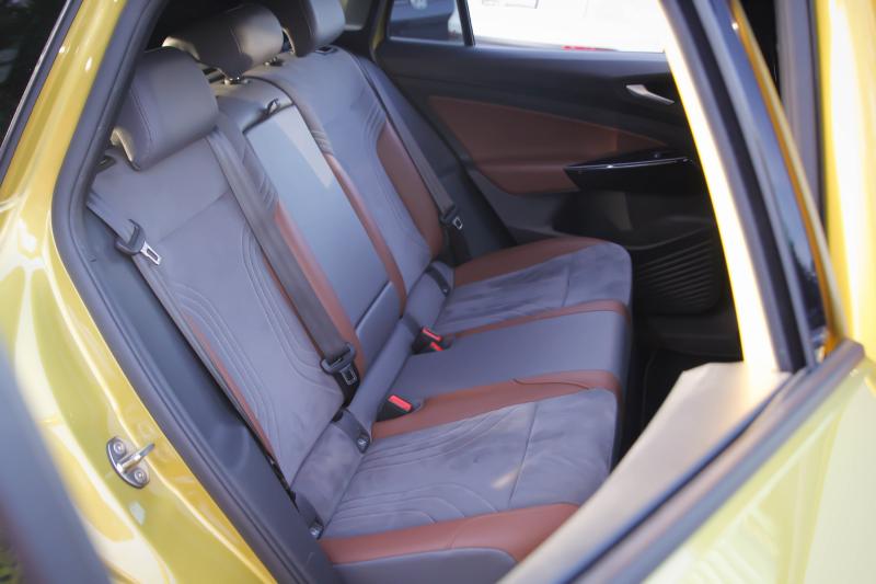 Volkswagen - ID4 - pic16