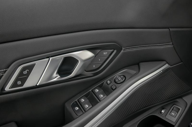 BMW - 320 - pic8