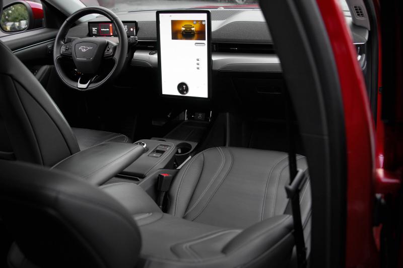 Ford - Mustang - pic11