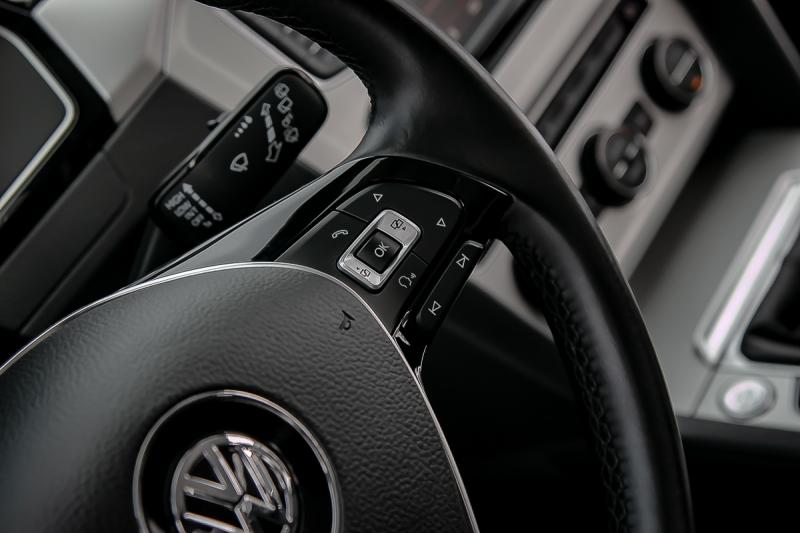 Volkswagen - Passat - pic28