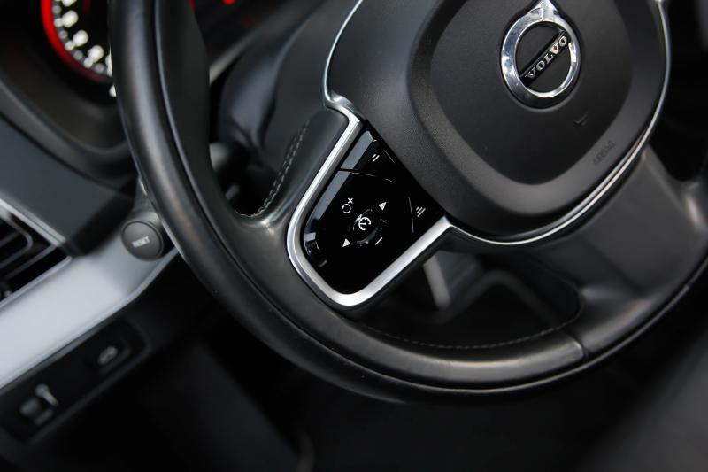 Volvo - XC90 - pic21