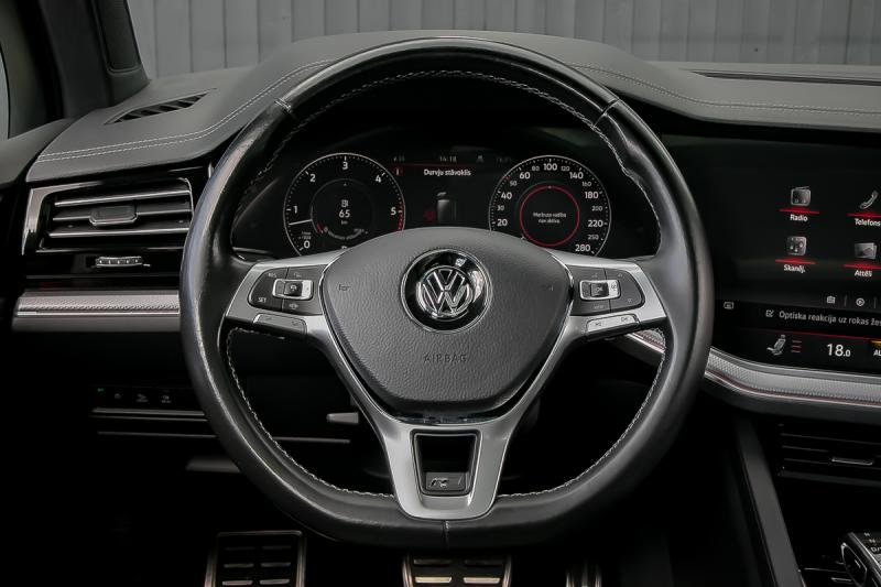 Volkswagen - Touareg - pic45