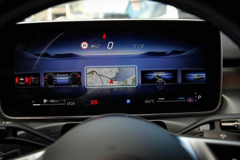 Mercedes - C200 - pic19