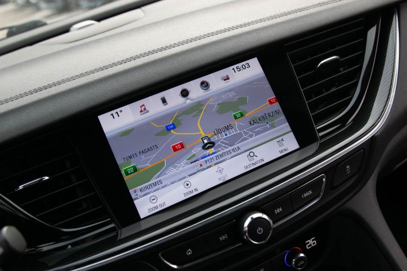 Opel - Insignia - pic24