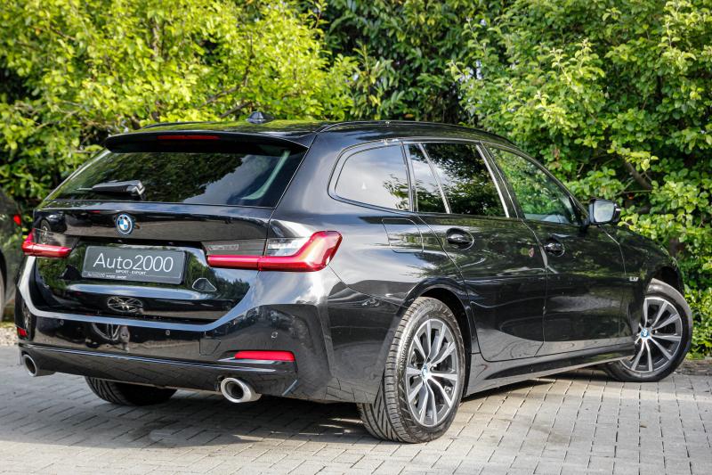 BMW - 320 - pic10