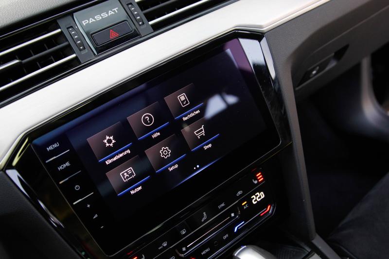 Volkswagen - Passat - pic8