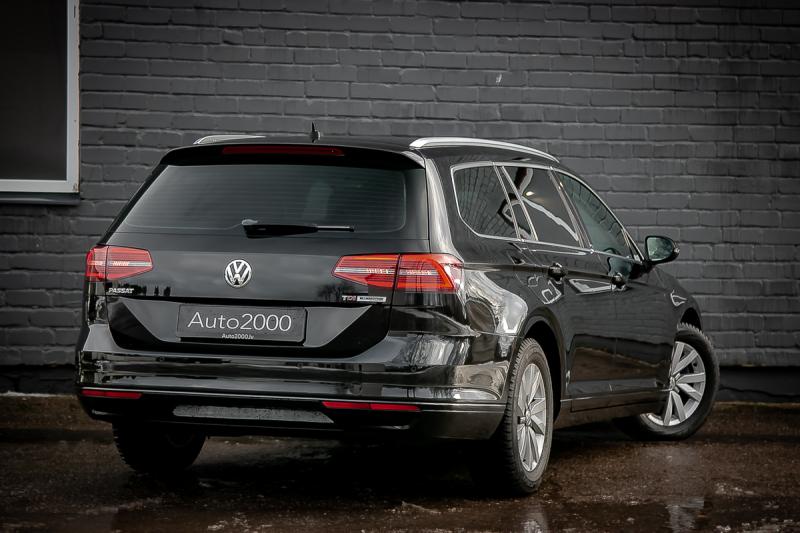 Volkswagen - Passat - pic3
