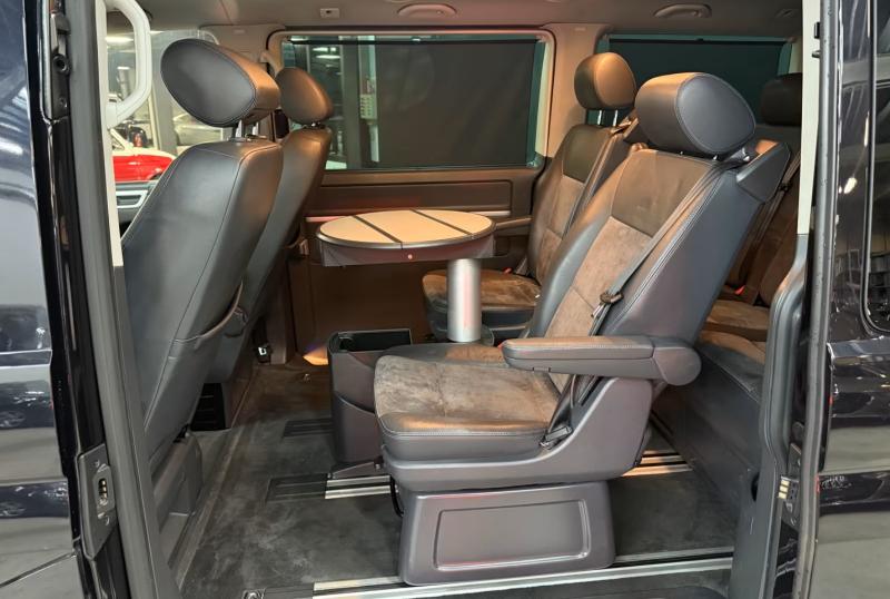 Volkswagen - Multivan - pic9