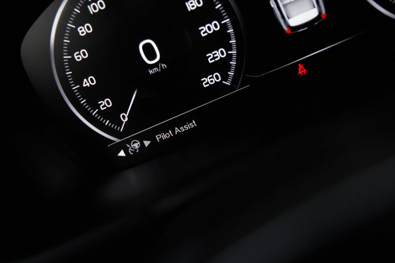 Volvo - XC90 - pic29