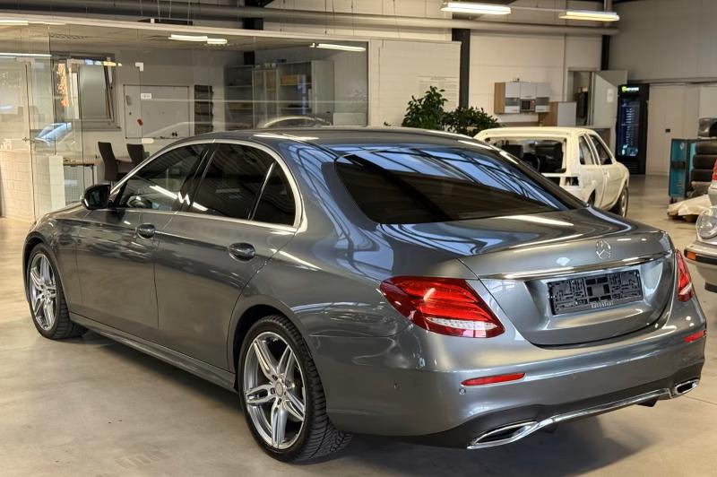 Mercedes - E350 - pic3