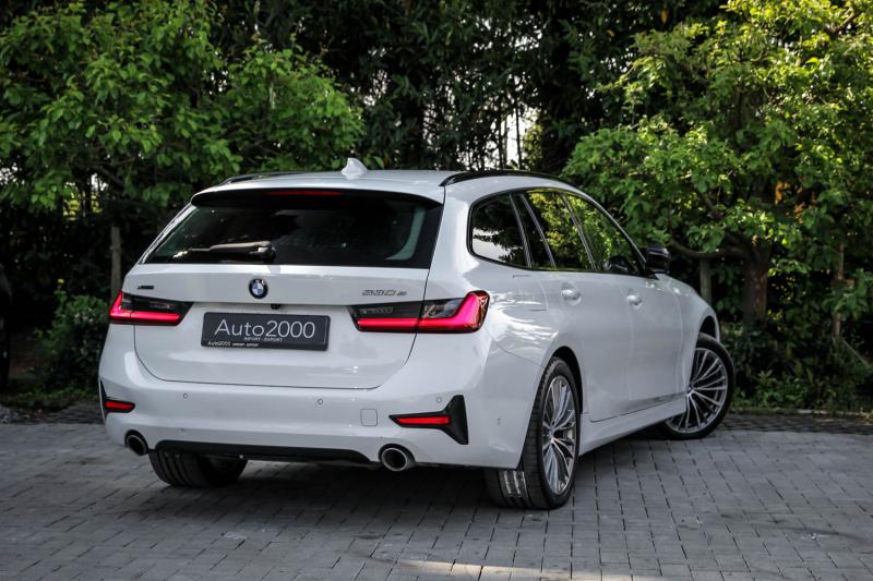 BMW - 330 - pic6