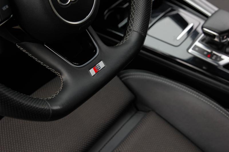 Audi - A4 - pic18
