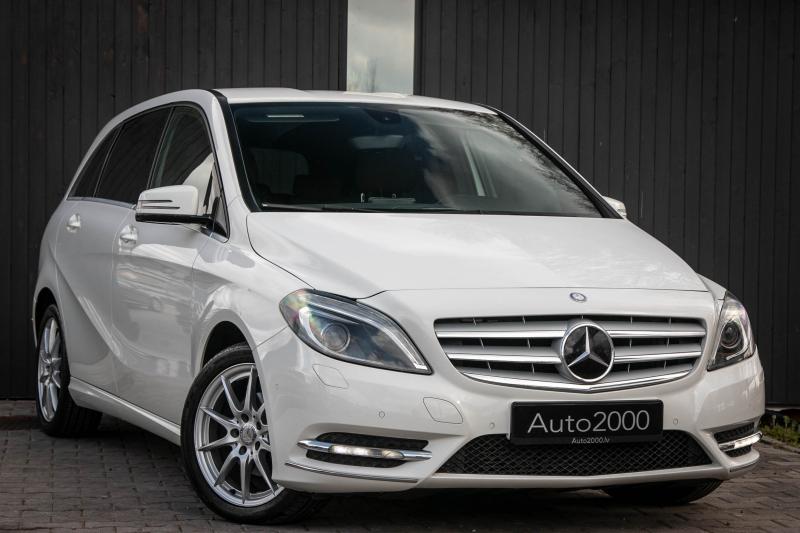 Mercedes - B180 - pic1