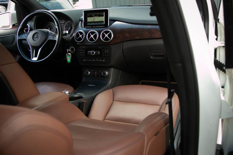 Mercedes - B180 - pic11