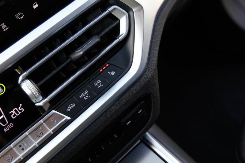 BMW - 330e - pic26